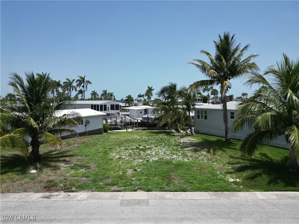 11271 Azalea Lane Fort Myers Beach FL 33931