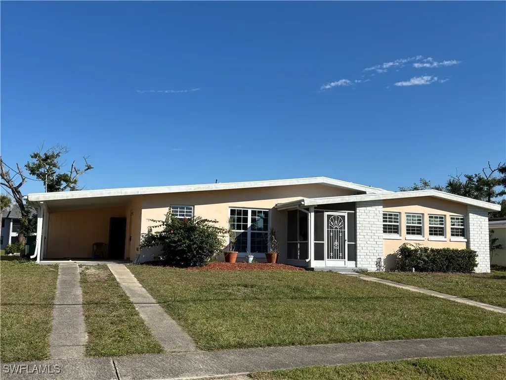 2440 Elkcam Boulevard Port Charlotte FL 33952