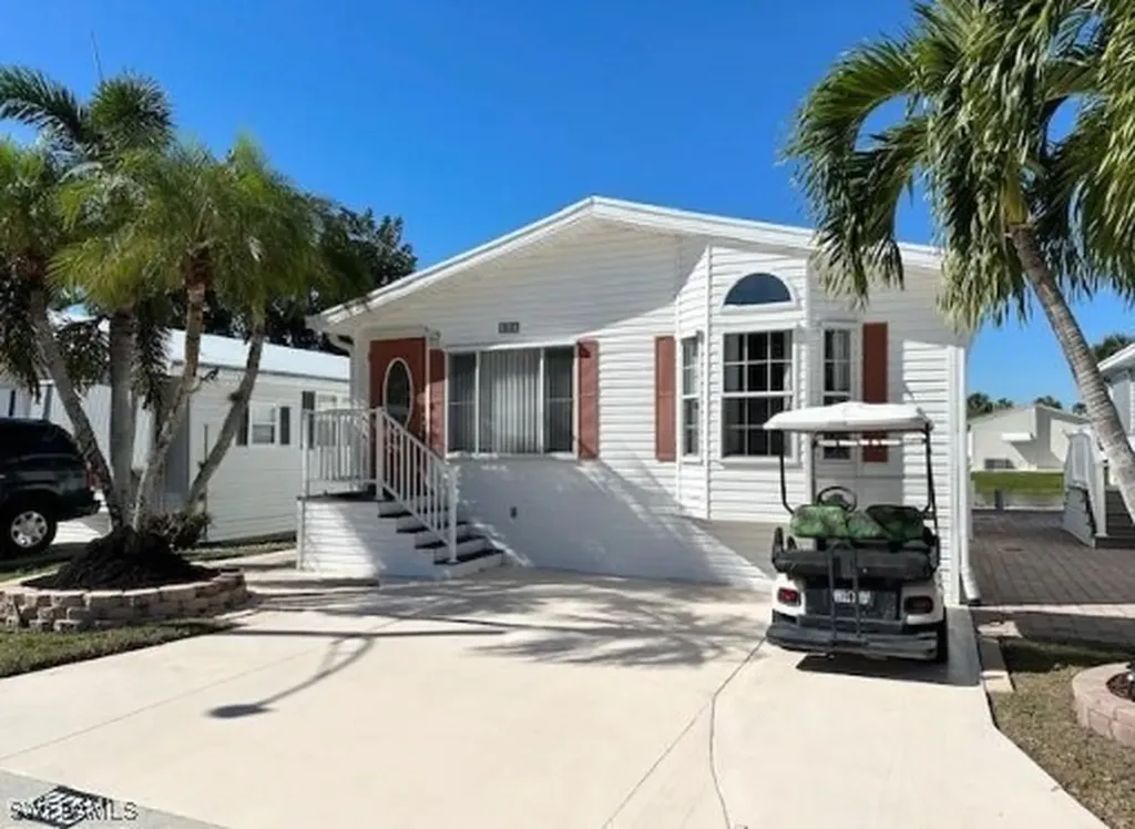 263 Bass Lane Naples FL 34114