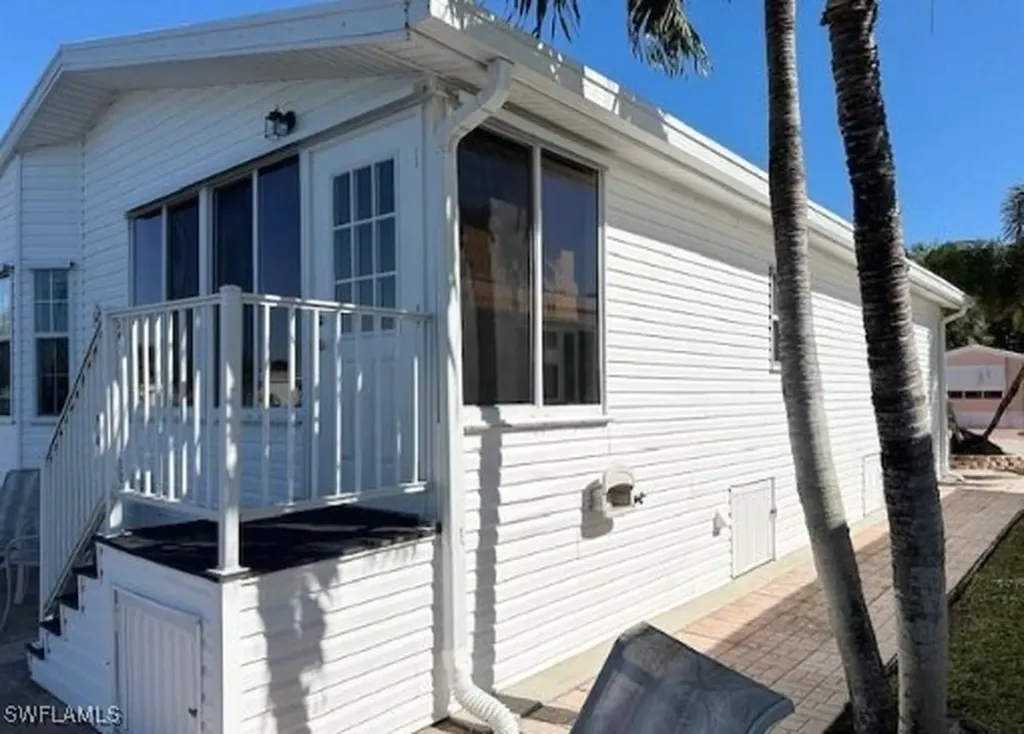 263 Bass Lane Naples FL 34114