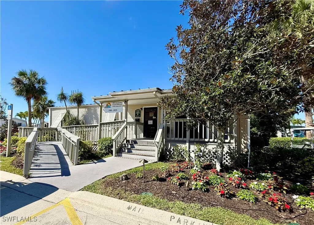 263 Bass Lane Naples FL 34114