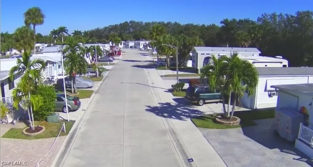 263 Bass Lane Naples FL 34114