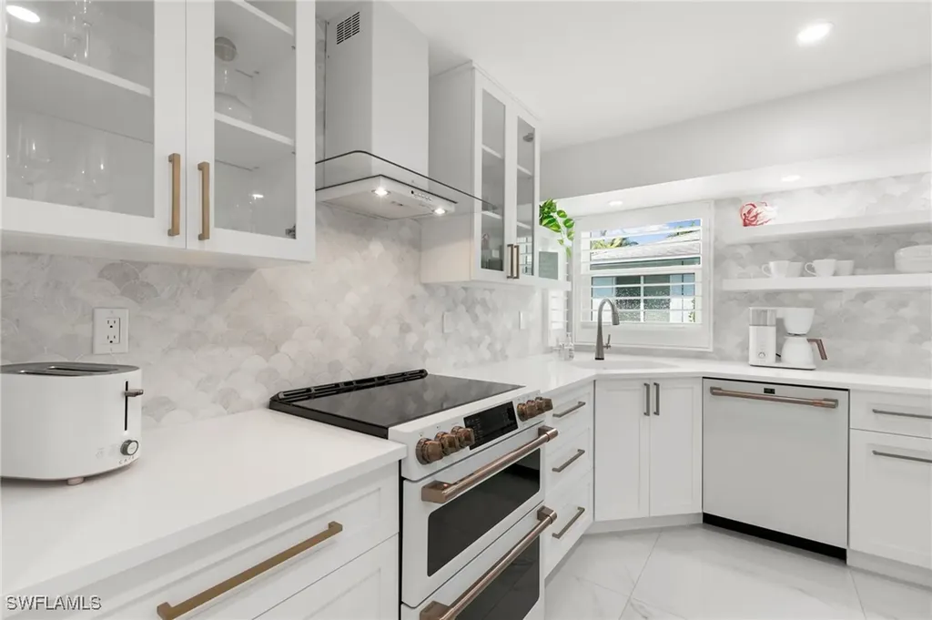 700 100th Avenue N Naples FL 34108