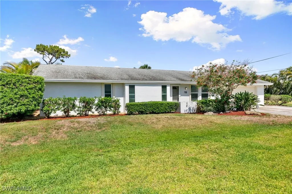 700 100th Avenue N Naples FL 34108