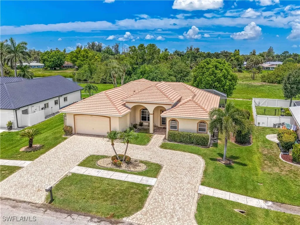 4255 Perth Court North Fort Myers FL 33903