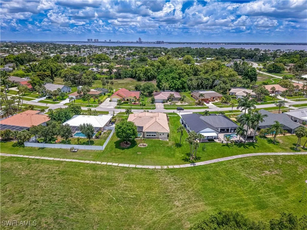 4255 Perth Court North Fort Myers FL 33903