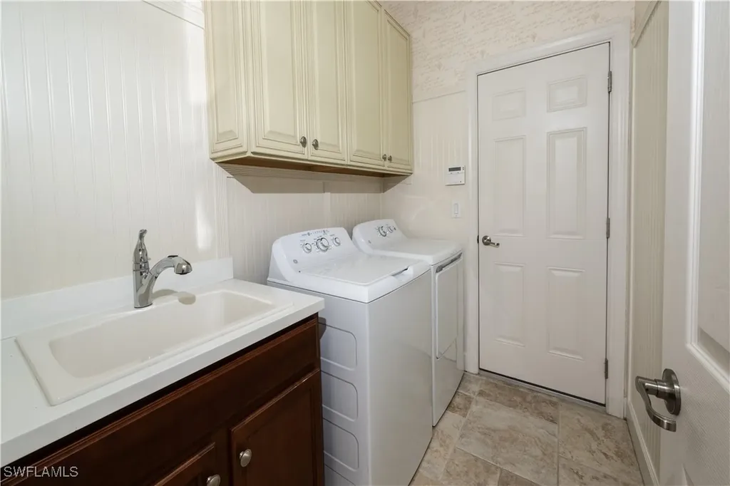 9762 Nickel Ridge Circle Naples FL 34120