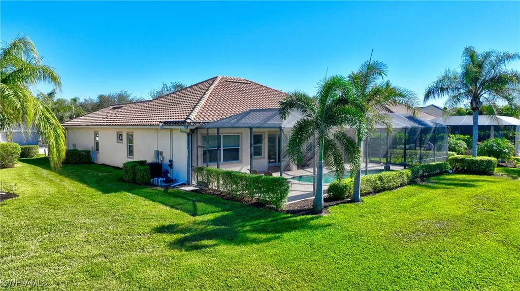 9762 Nickel Ridge Circle Naples FL 34120