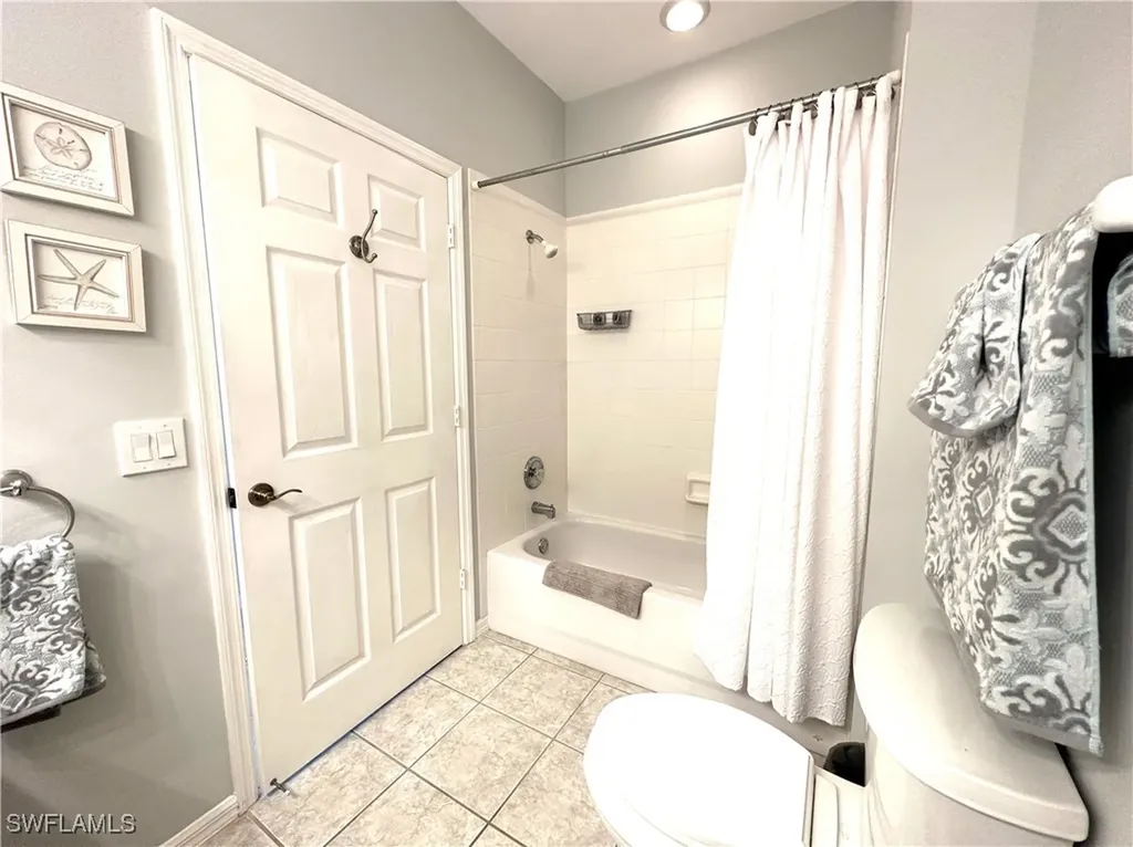 5944 Sand Wedge Lane Naples FL 34110