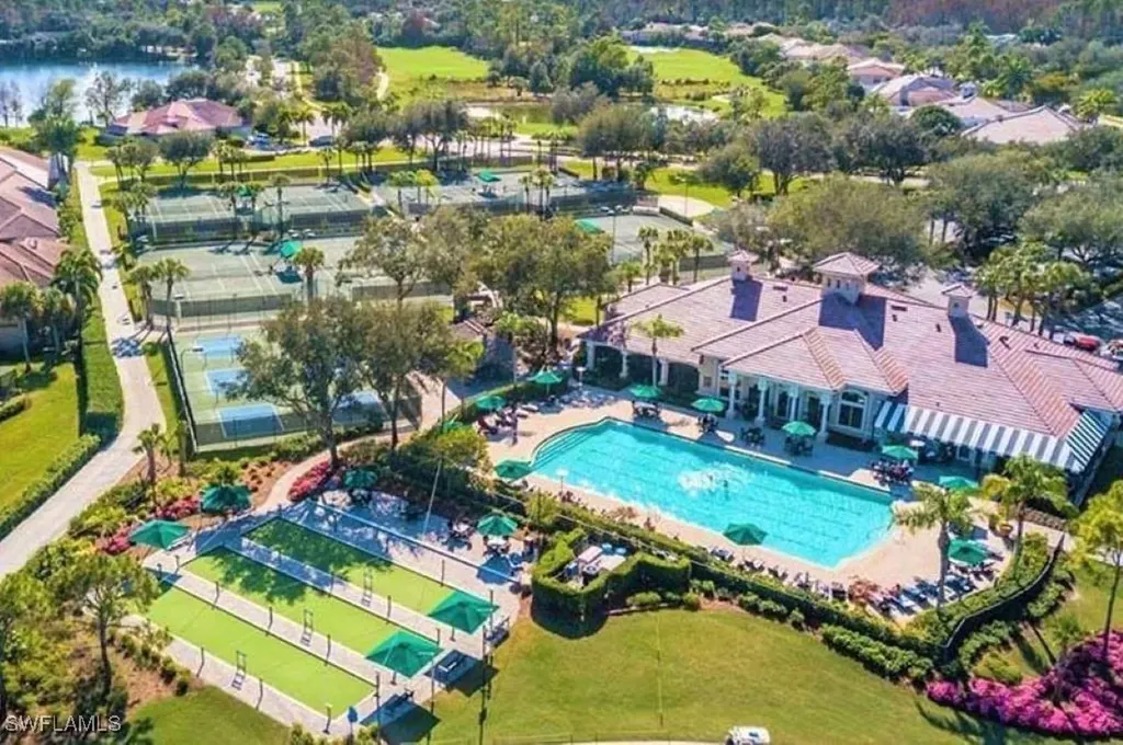 5944 Sand Wedge Lane Naples FL 34110