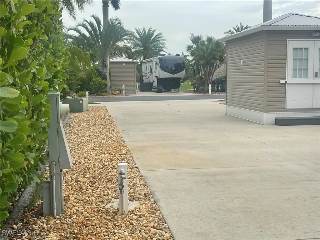 5200 Cypress Trail Resort Circle Fort Myers FL 33905