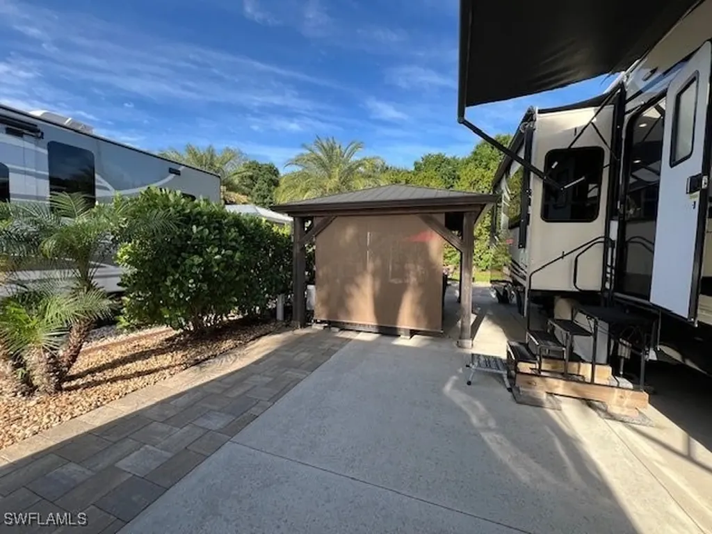 5200 Cypress Trail Resort Circle Fort Myers FL 33905