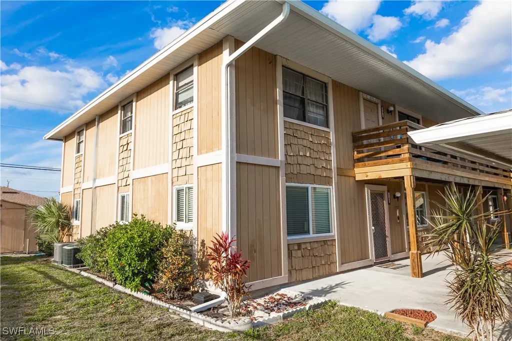 1313 SW 16th Terrace Cape Coral FL 33991