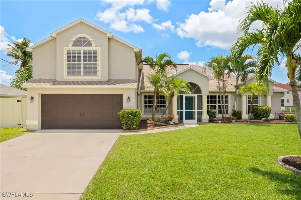 302 SE 8th Place Cape Coral FL 33990