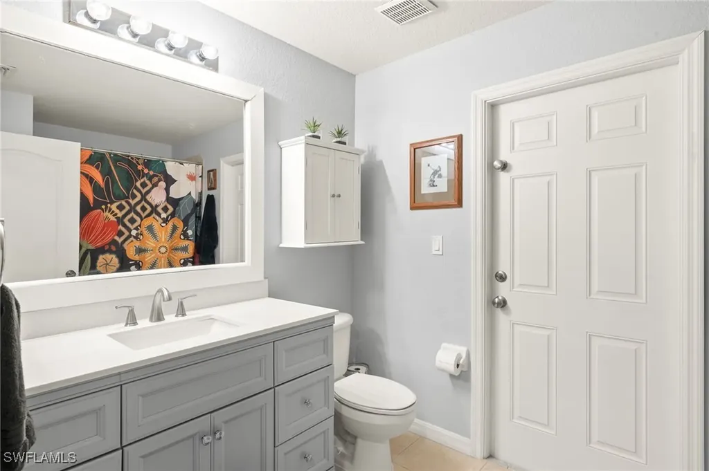 302 SE 8th Place Cape Coral FL 33990