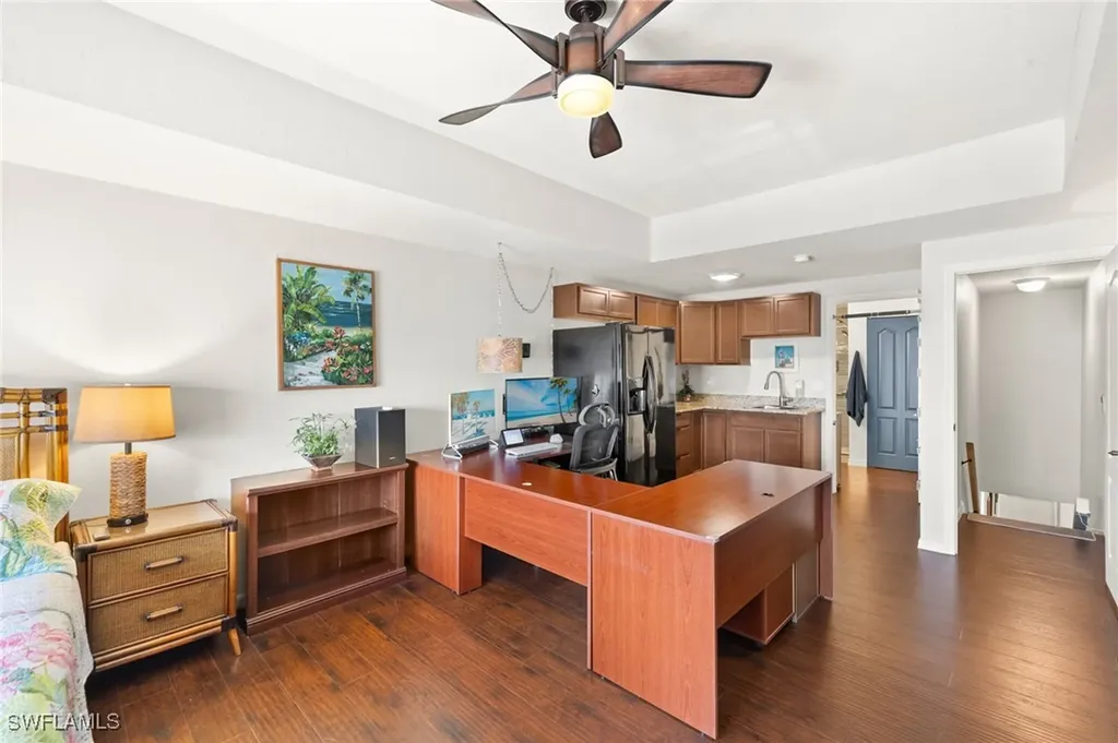 302 SE 8th Place Cape Coral FL 33990