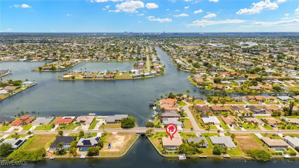 302 SE 8th Place Cape Coral FL 33990