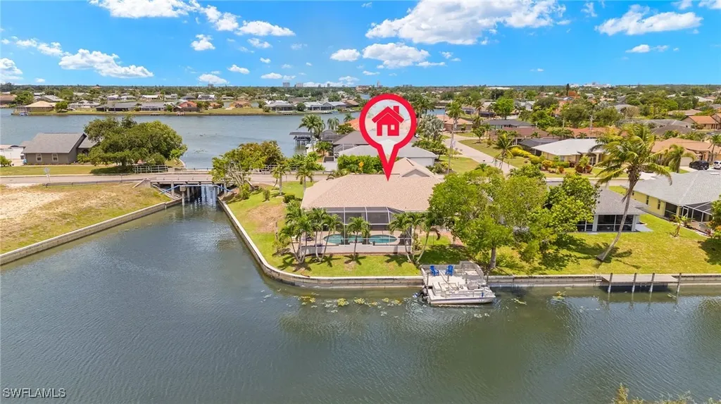 302 SE 8th Place Cape Coral FL 33990