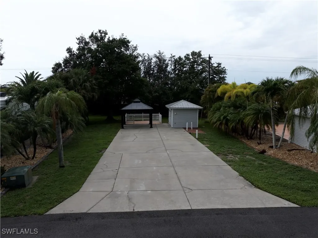 5850 Maplewood Court Fort Myers FL 33905