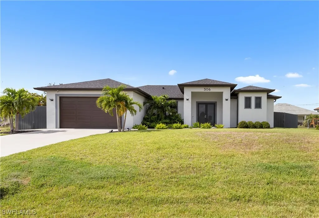 306 NE 9th Terrace Cape Coral FL 33909