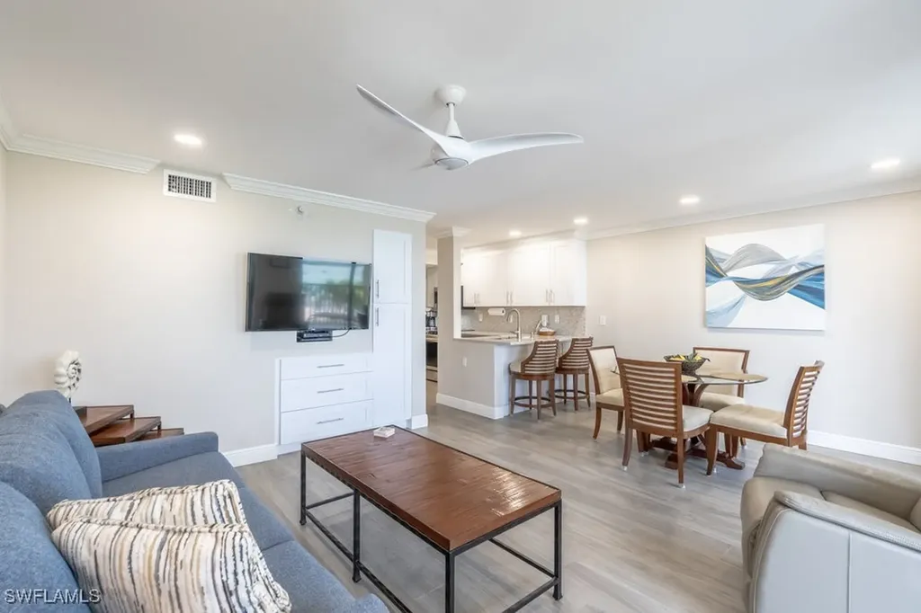 10 Tampa Place Marco Island FL 34145