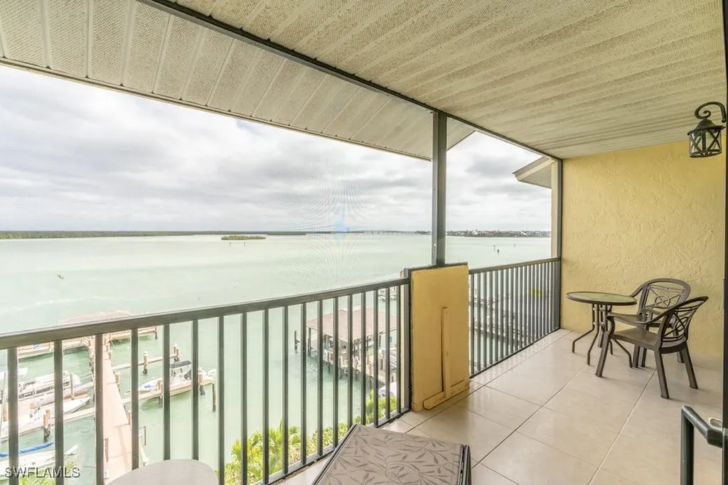 10 Tampa Place Marco Island FL 34145