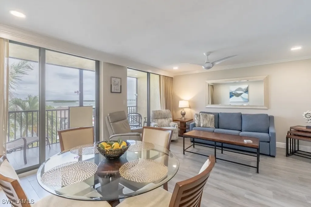 10 Tampa Place Marco Island FL 34145