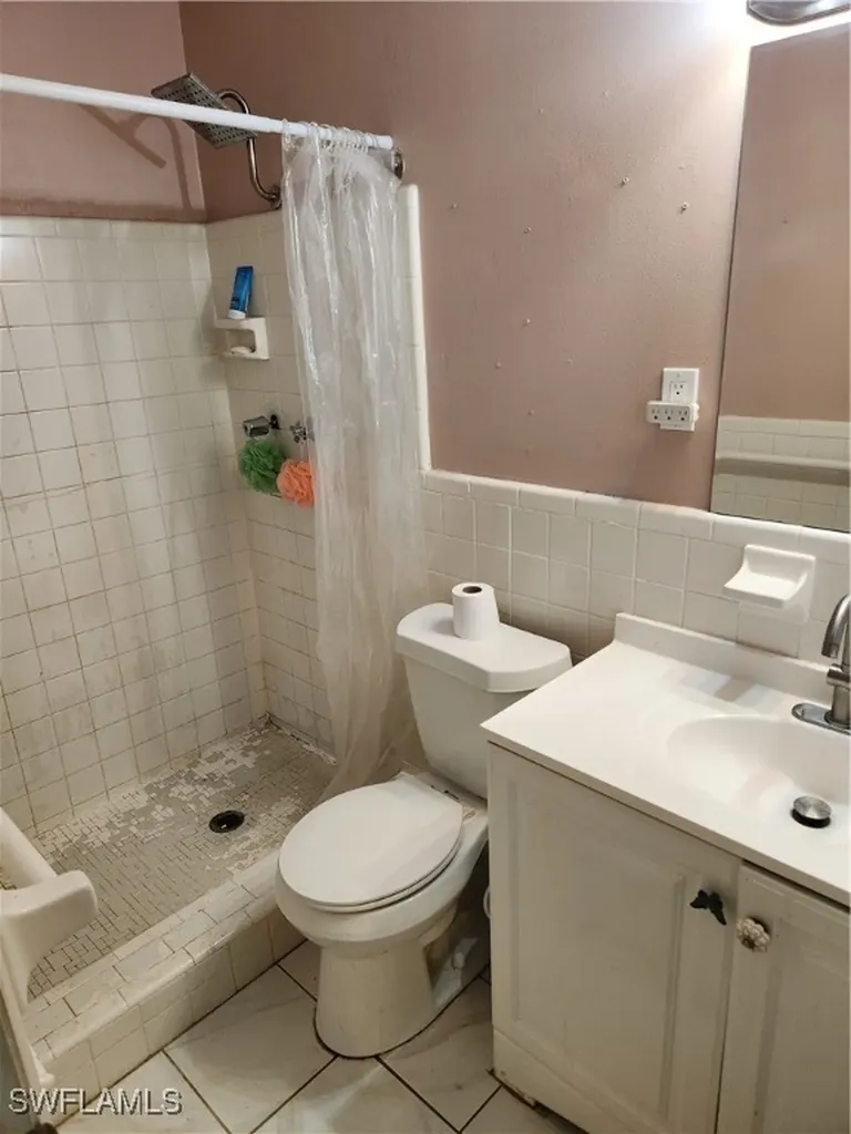 2206 Wyandotte Avenue Alva FL 33920