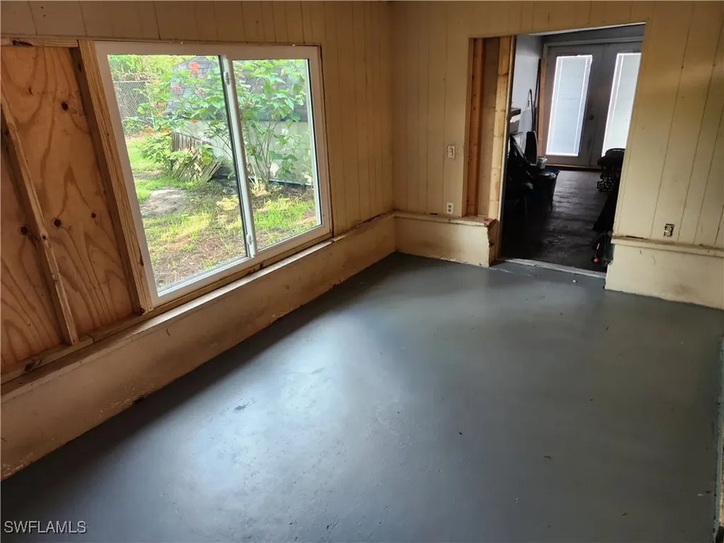 2206 Wyandotte Avenue Alva FL 33920