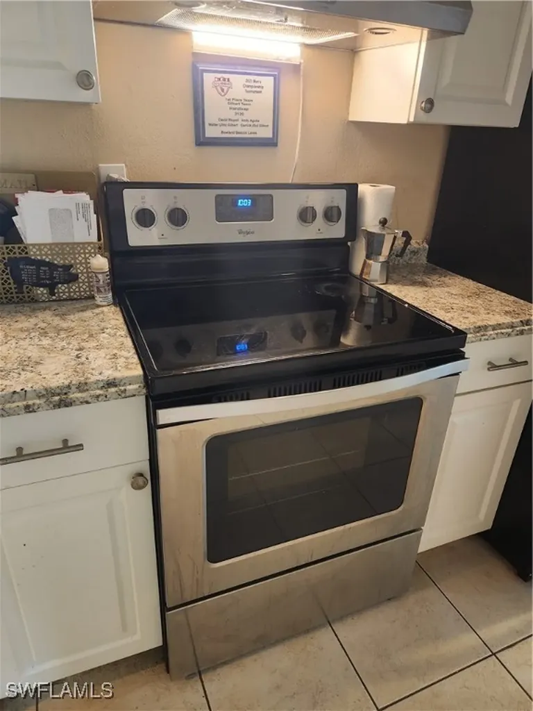 2206 Wyandotte Avenue Alva FL 33920