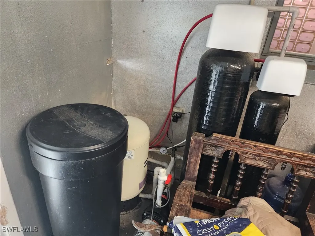 2206 Wyandotte Avenue Alva FL 33920