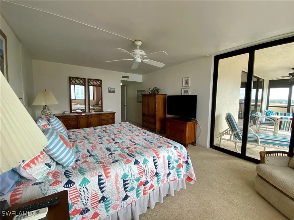 10851 Gulfshore Drive Naples FL 34108-3004