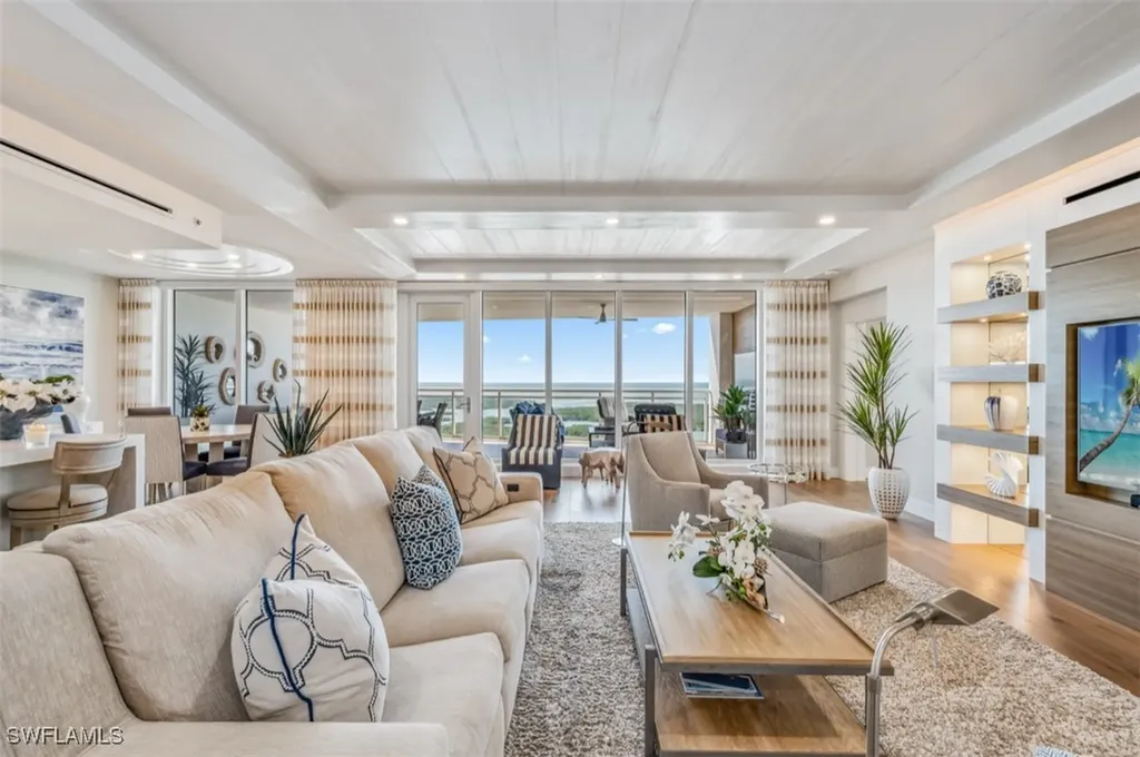 13915 Old Coast Road Naples FL 34110