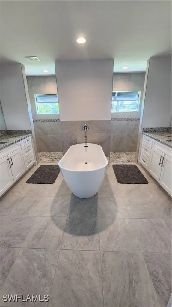 702 NW 30th Place Cape Coral FL 33993