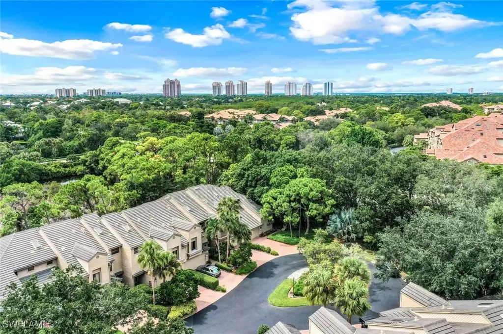 27100 Oakwood Lake Drive Bonita Springs FL 34134