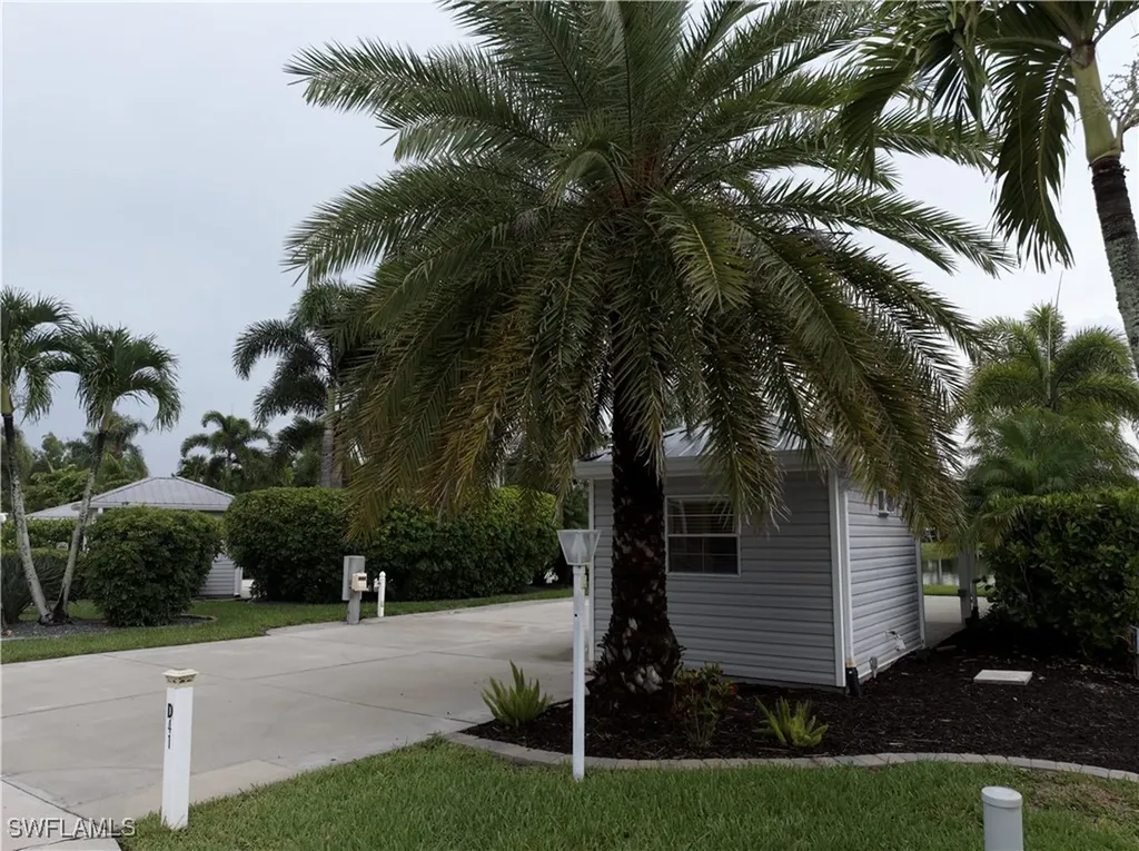 5701 Cypress Woods Resort Drive Fort Myers FL 33905