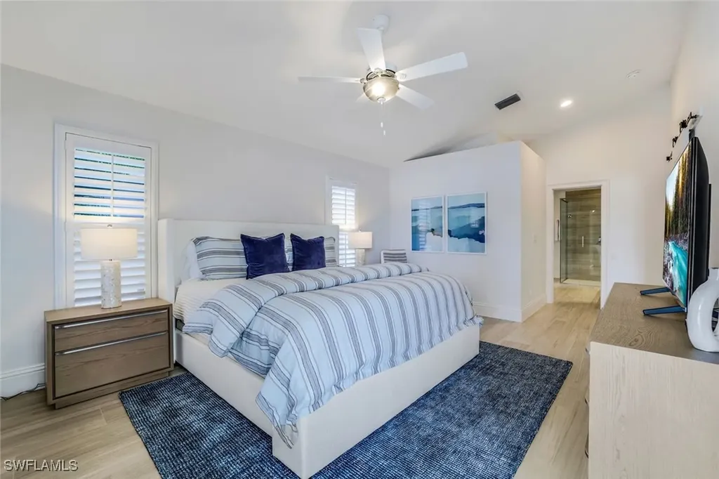 914 Marble Drive Naples FL 34104