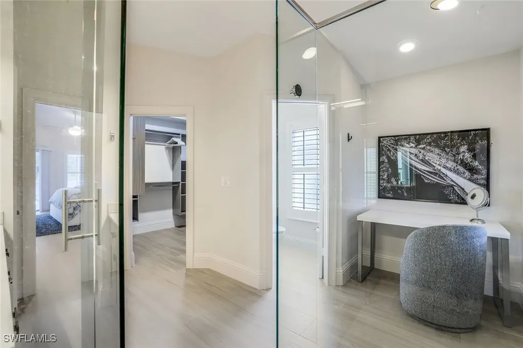 914 Marble Drive Naples FL 34104