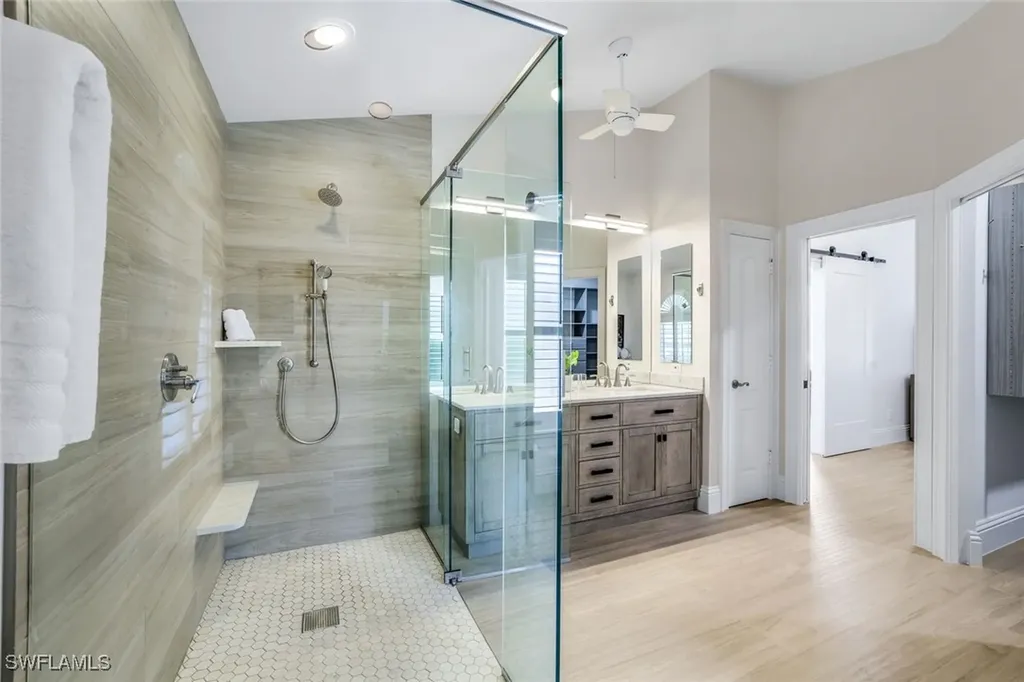 914 Marble Drive Naples FL 34104