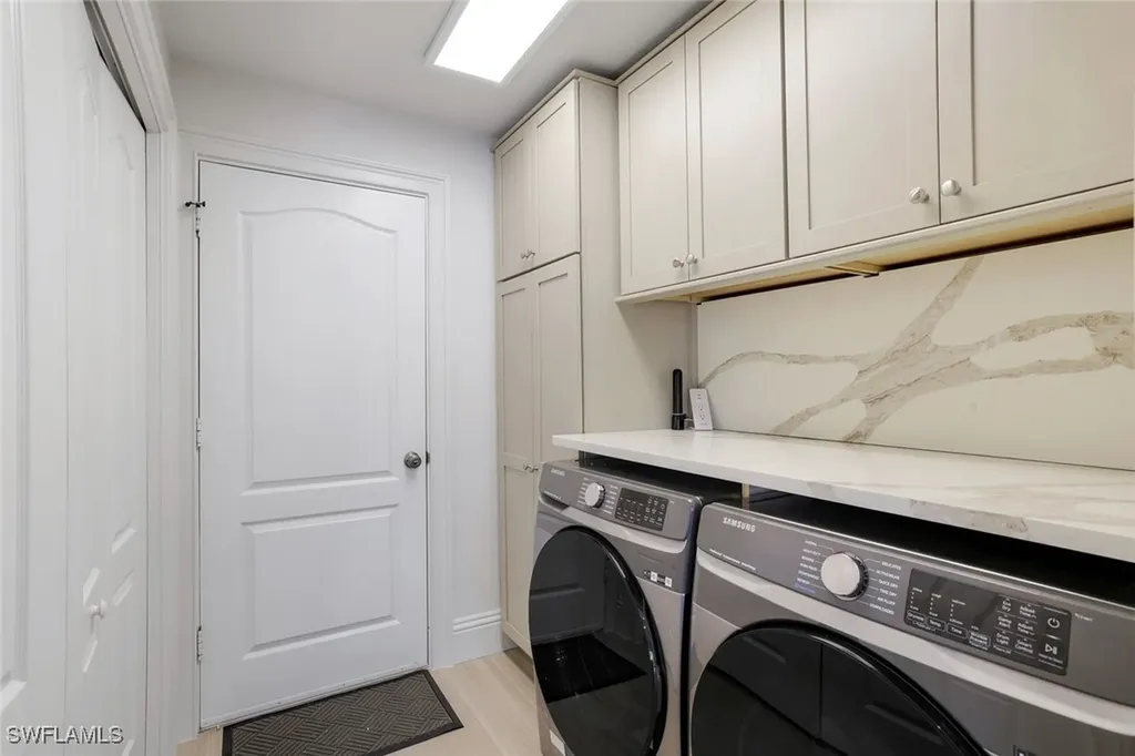 914 Marble Drive Naples FL 34104