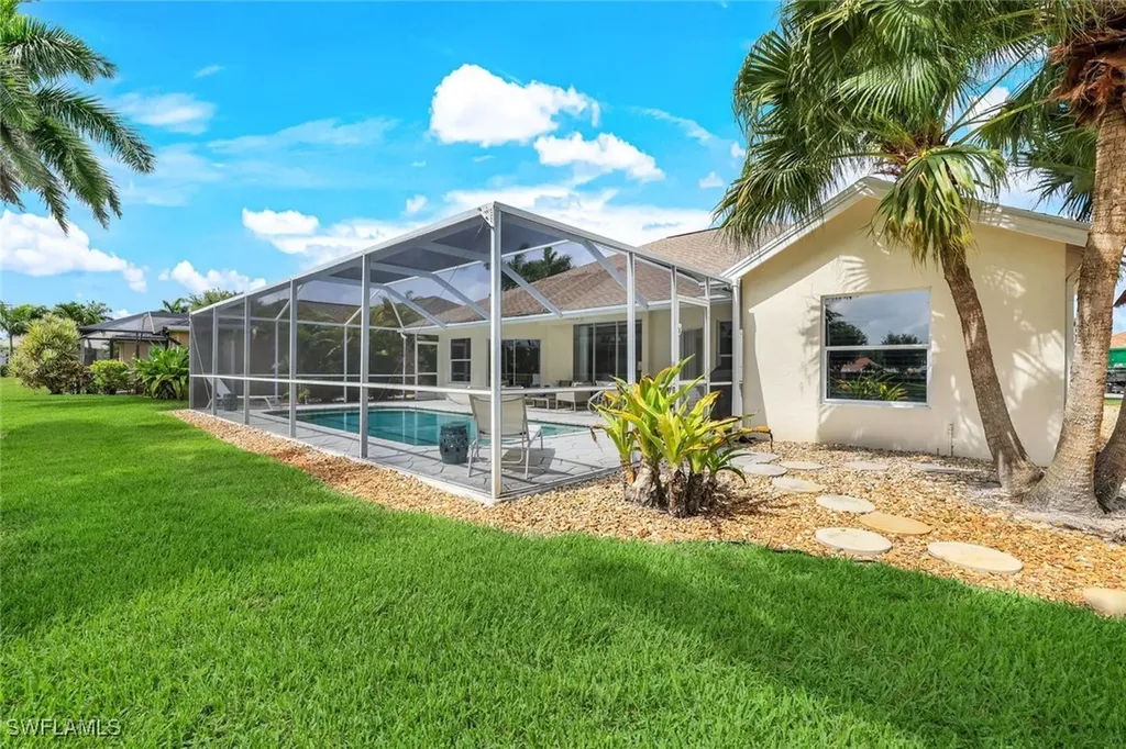 914 Marble Drive Naples FL 34104