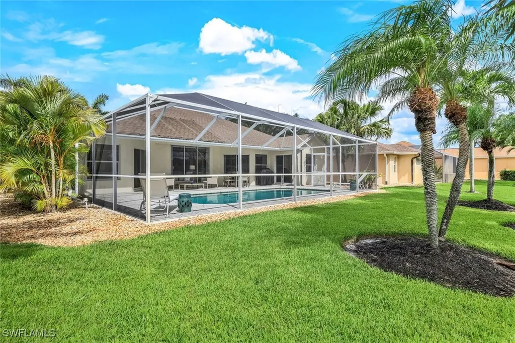 914 Marble Drive Naples FL 34104
