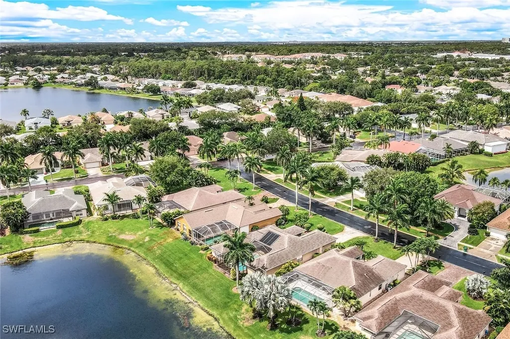 914 Marble Drive Naples FL 34104