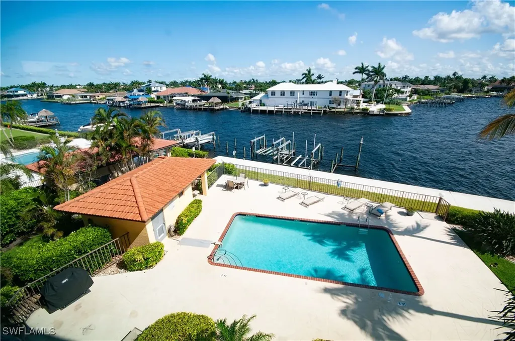 4015 SE 20th Place Cape Coral FL 33904