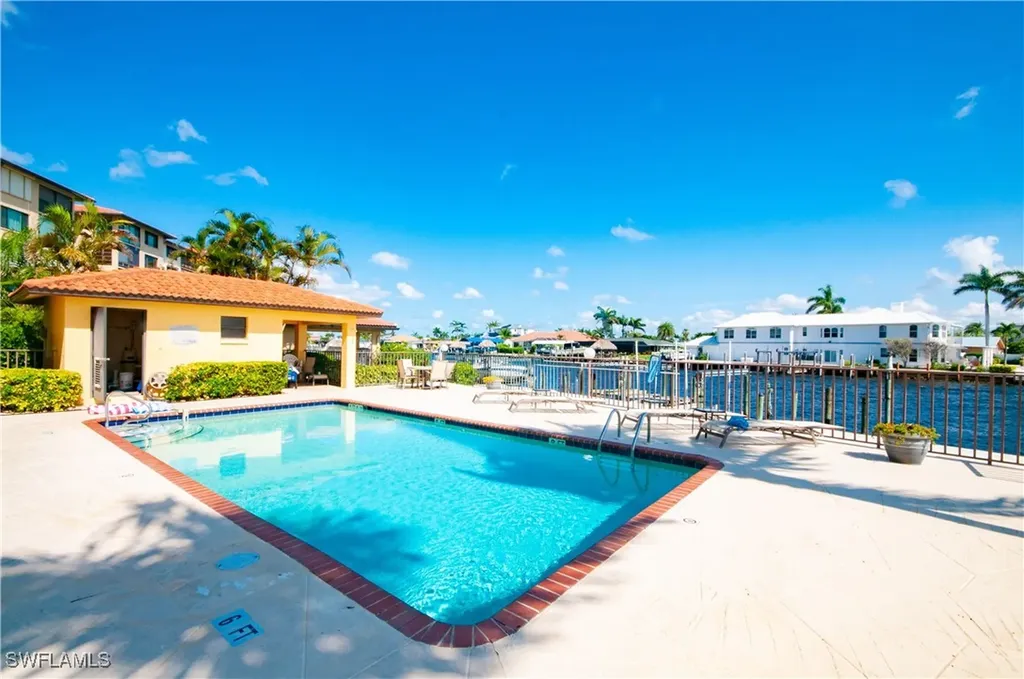 4015 SE 20th Place Cape Coral FL 33904