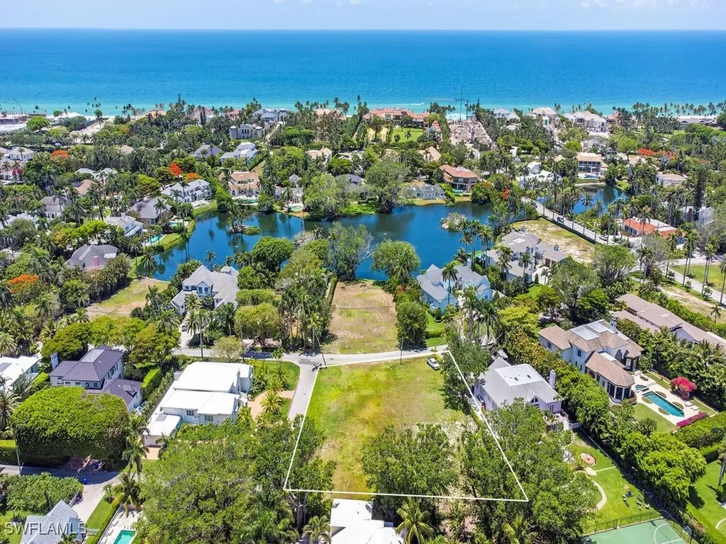 2545 Lantern Lane Naples FL 34102
