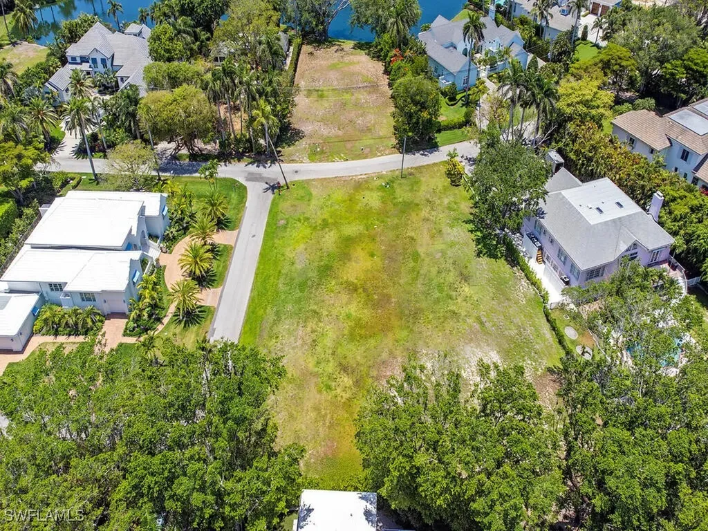 2545 Lantern Lane Naples FL 34102