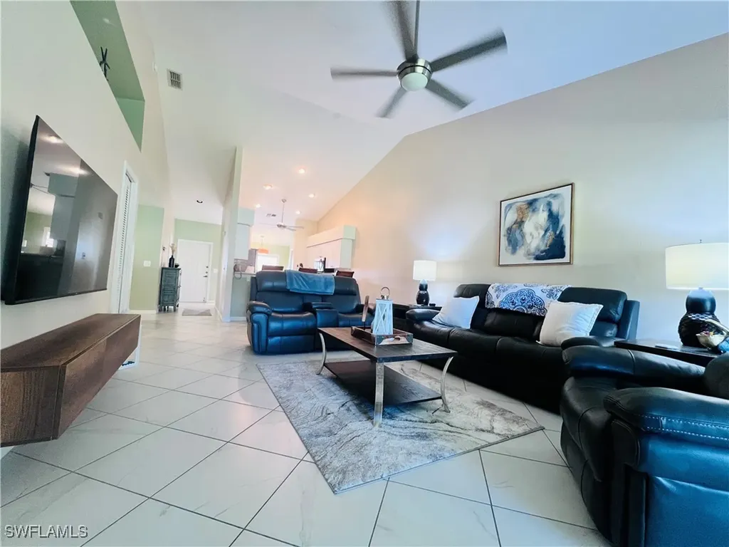 8073 Panther Trail Naples FL 34113