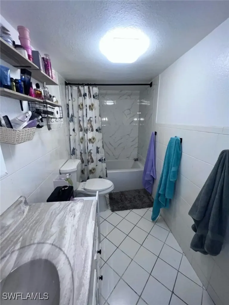 6930 Miami Gardens Drive Hialeah FL 33015