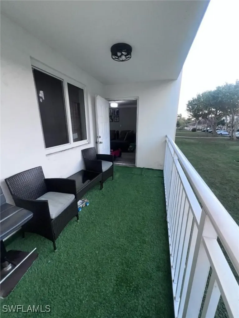 6930 Miami Gardens Drive Hialeah FL 33015